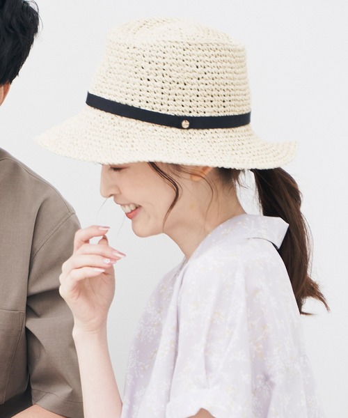 ikka（イッカ）の「細編みダウンハット（ハット・レディース・オフホワイト/ダークグレー/キャメル・FREE）」の16枚目の写真