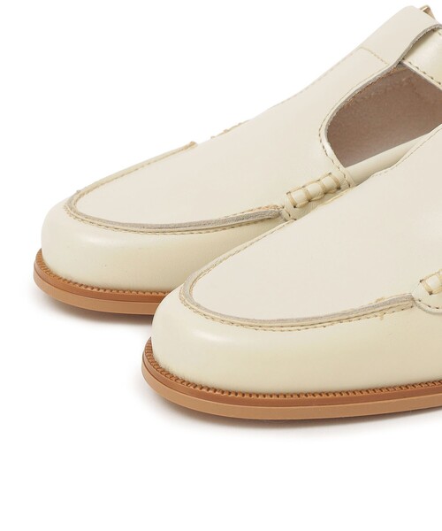 SHIPS any（シップス エニィ）の「ENESS: Tストラップ ローファー（ローファー・レディース・ブラック/ライトホワイト/キャメル・38/36/37）」の4枚目の写真