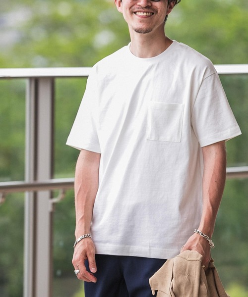 ITEMS URBANRESEARCH（アイテムズ アーバンリサーチ）の「天竺クルーネック ムジポケットTシャツ（Tシャツ/カットソー・メンズ・オフホワイト/ブラック/ブラウン/モカ・MEDIUM/LARGE）」の6枚目の写真