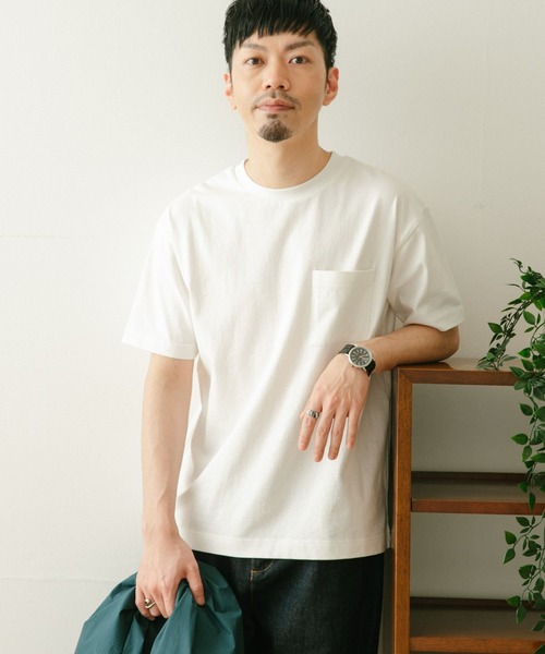 ITEMS URBANRESEARCH（アイテムズ アーバンリサーチ）の「天竺クルーネック ムジポケットTシャツ（Tシャツ/カットソー・メンズ・オフホワイト/ブラック/ブラウン/モカ・MEDIUM/LARGE）」の11枚目の写真