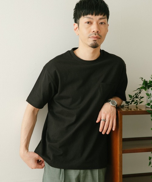 ITEMS URBANRESEARCH（アイテムズ アーバンリサーチ）の「天竺クルーネック ムジポケットTシャツ（Tシャツ/カットソー・メンズ・オフホワイト/ブラック/ブラウン/モカ・MEDIUM/LARGE）」の19枚目の写真