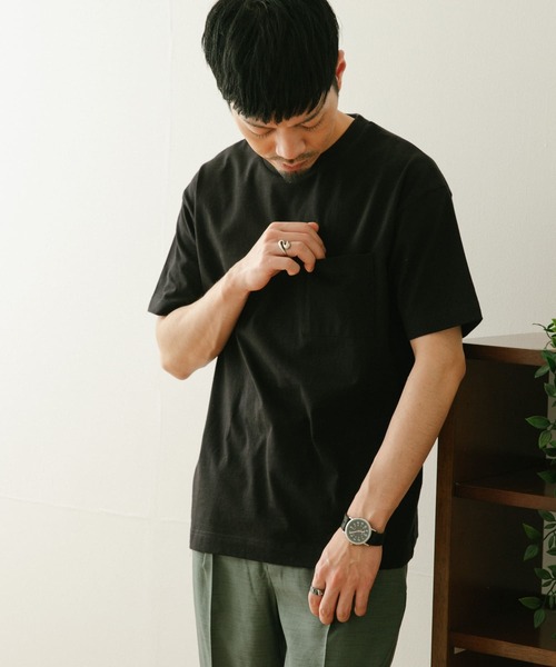 ITEMS URBANRESEARCH（アイテムズ アーバンリサーチ）の「天竺クルーネック ムジポケットTシャツ（Tシャツ/カットソー・メンズ・オフホワイト/ブラック/ブラウン/モカ・MEDIUM/LARGE）」の20枚目の写真