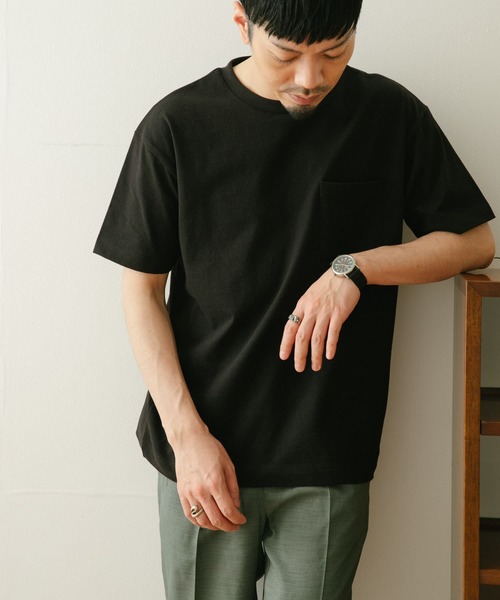 ITEMS URBANRESEARCH（アイテムズ アーバンリサーチ）の「天竺クルーネック ムジポケットTシャツ（Tシャツ/カットソー・メンズ・オフホワイト/ブラック/ブラウン/モカ・MEDIUM/LARGE）」の21枚目の写真