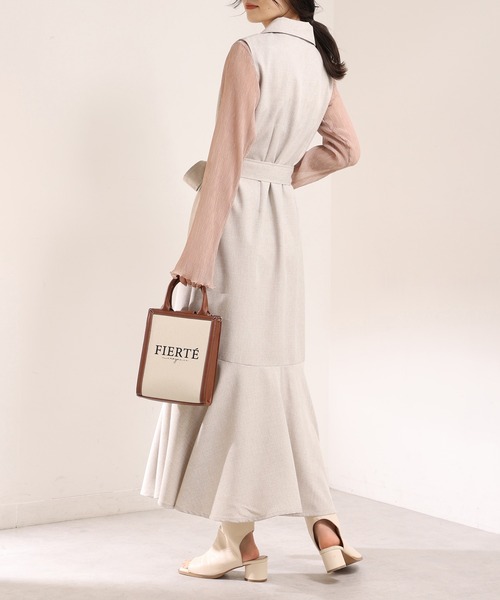 one after another NICE CLAUP（ワンアフターアナザーナイスクラップ）の「トレンチノースリーブワンピース（ワンピース・レディース・ブラウン/ベージュ・FREE）」の22枚目の写真