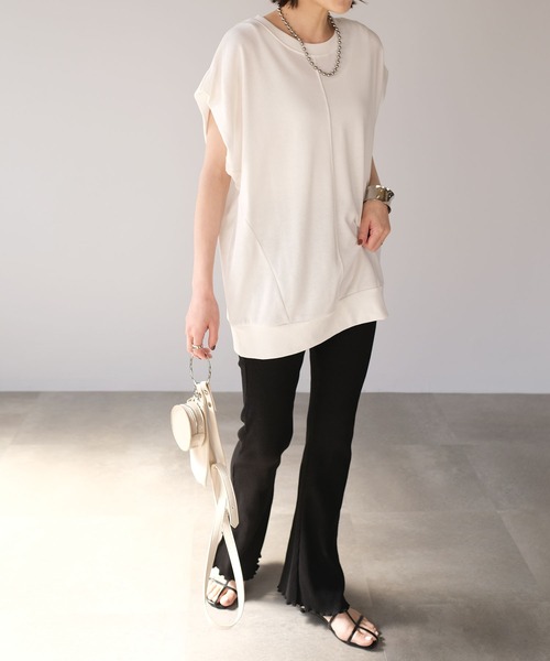 ＡＮＤＪ（アンドジェイ）の「オーバーサイズノースリーブスウェット（スウェット・レディース・ホワイト/パープル/ブラック・M）」の5枚目の写真