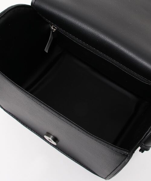 mysty woman（ミスティウーマン）の「フラップワンハンドルバッグ 285689（ショルダーバッグ・レディース・ブラック/ベージュ・FREE）」の22枚目の写真