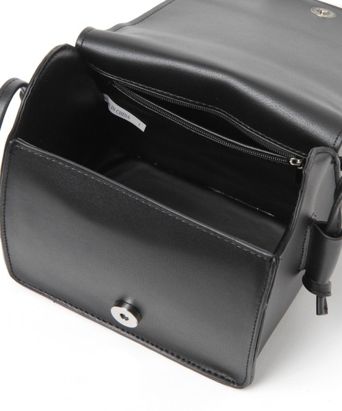 mysty woman（ミスティウーマン）の「フラップワンハンドルバッグ 285689（ショルダーバッグ・レディース・ブラック/ベージュ・FREE）」の14枚目の写真