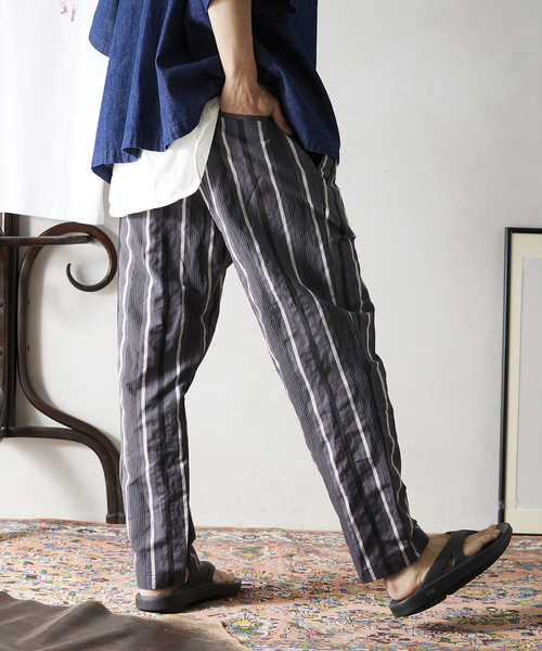 JOURNAL STANDARD relume(ジャーナルスタンダード レリューム)の「マルチストライプ リネンイージーパンツ(その他パンツ・メンズ・ベージュ/グレー/ブラウン・MEDIUM/LARGE)」の13枚目の写真