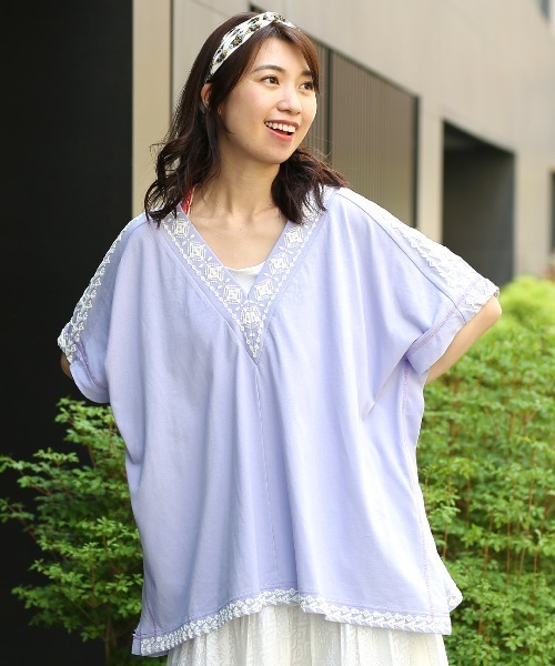 チチカカ（チチカカ）の「リサイクル素材ｘキカプリントチュニック（チュニック・レディース・ホワイト/パープル/グリーン・FREE）」の3枚目の写真