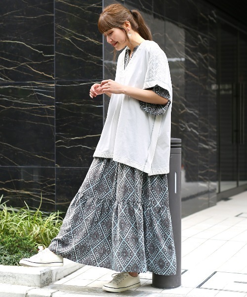 チチカカ（チチカカ）の「リサイクル素材ｘキカプリントチュニック（チュニック・レディース・ホワイト/パープル/グリーン・FREE）」の4枚目の写真