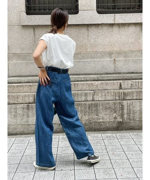 ulu(ウル)の「roundneck roll up Tshirt(Tシャツ/カットソー・レディース・ホワイト・FREE)」の4枚目の写真