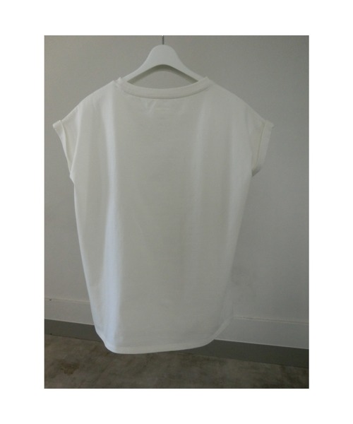ulu(ウル)の「roundneck roll up Tshirt(Tシャツ/カットソー・レディース・ホワイト・FREE)」の3枚目の写真