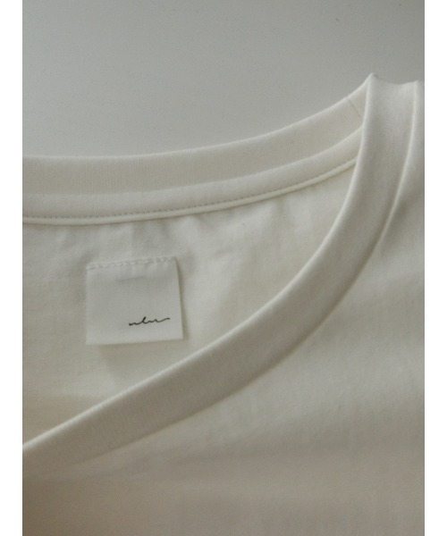 ulu(ウル)の「roundneck roll up Tshirt(Tシャツ/カットソー・レディース・ホワイト・FREE)」の9枚目の写真