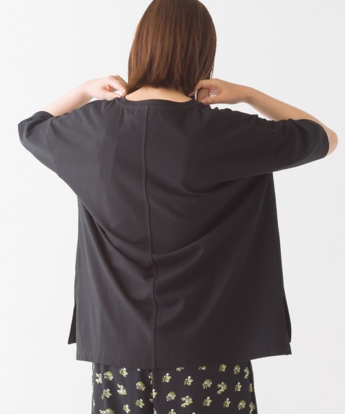 OMNES（オムネス）の「撥水加工ワイドT半袖シャツ（Tシャツ/カットソー・レディース・ベージュ/ネイビー/ブラック/ピンク/ホワイト・FREE）」の18枚目の写真