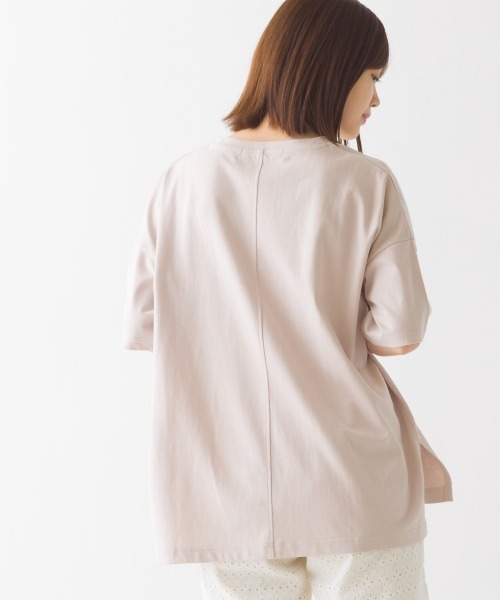 OMNES（オムネス）の「撥水加工ワイドT半袖シャツ（Tシャツ/カットソー・レディース・ベージュ/ネイビー/ブラック/ピンク/ホワイト・FREE）」の13枚目の写真