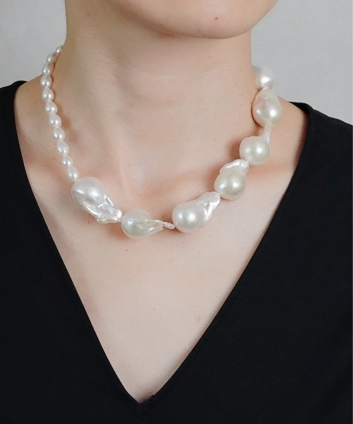 ISOLATION(アイソレーション)の「【ISOLATION / アイソレーション】 Baroque Pearl Necklace / 淡水バロックパール マンテルネックレス(ネックレス・レディース・ホワイト・40cm)」の15枚目の写真