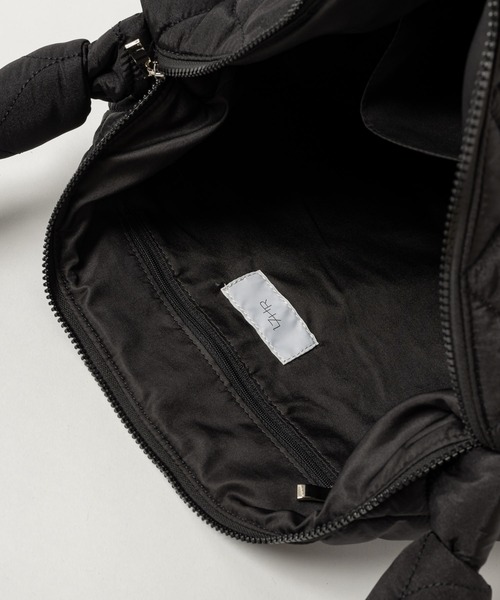 17HR（セブンティーンアワーズ）の「キルティングメッセンジャーバッグ（ショルダーバッグ・レディース・ホワイト/ブラック・FREE）」の11枚目の写真