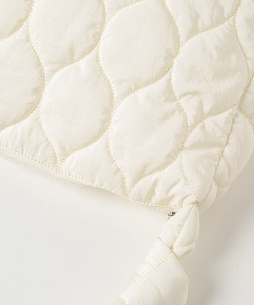 17HR（セブンティーンアワーズ）の「キルティングメッセンジャーバッグ（ショルダーバッグ・レディース・ホワイト/ブラック・FREE）」の6枚目の写真