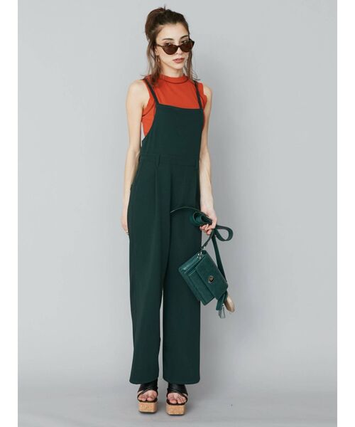 EVRIS（エヴリス）の「バッククロスツイルサロペット（サロペット/オーバーオール・レディース・ブラック/ベージュ/グリーン・FREE）」の19枚目の写真