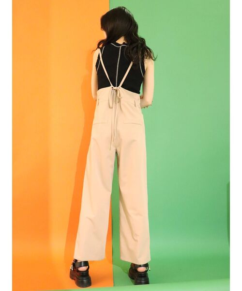 EVRIS（エヴリス）の「バッククロスツイルサロペット（サロペット/オーバーオール・レディース・ブラック/ベージュ/グリーン・FREE）」の20枚目の写真