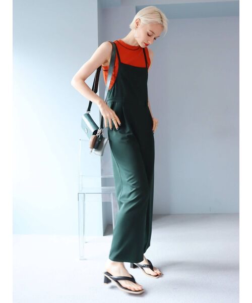 EVRIS（エヴリス）の「バッククロスツイルサロペット（サロペット/オーバーオール・レディース・ブラック/ベージュ/グリーン・FREE）」の17枚目の写真