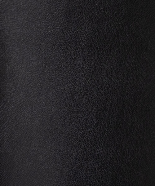 NOLLEY’S Sophi(ノーリーズソフィ)の「フェイクレザーハイウエストタイトスカート(スカート・レディース・ブラック/ベージュ・38/36)」の15枚目の写真