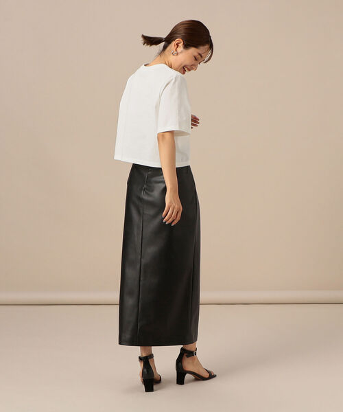 NOLLEY’S Sophi(ノーリーズソフィ)の「フェイクレザーハイウエストタイトスカート(スカート・レディース・ブラック/ベージュ・38/36)」の20枚目の写真