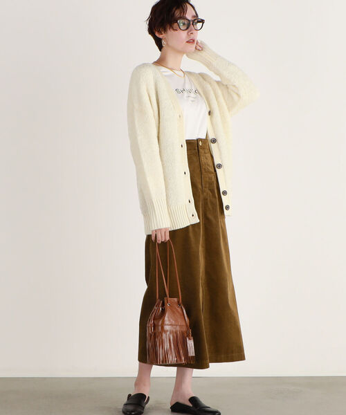 NOLLEY’S(ノーリーズ)の「◇【WEB限定】フェザーヤーンVネックカーディガン(カーディガン/ボレロ・レディース・ブラック/オフホワイト/ベビーピンク・38)」の8枚目の写真