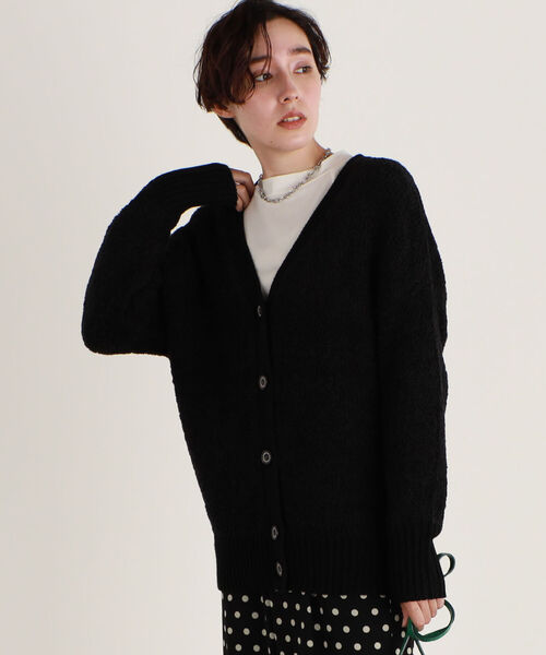 NOLLEY’S(ノーリーズ)の「◇【WEB限定】フェザーヤーンVネックカーディガン(カーディガン/ボレロ・レディース・ブラック/オフホワイト/ベビーピンク・38)」の13枚目の写真