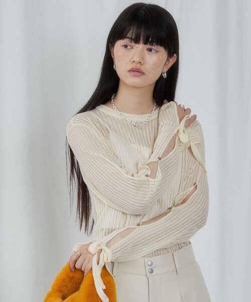 Firsthand（ファーストハンド）の「Firsthand/ファーストハンド スリットスリーブシアーニット（ニット/セーター・レディース・ブラック/オフホワイト/ブルー/ラベンダー・FREE）」の5枚目の写真