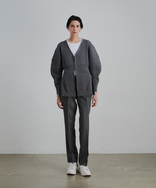 CEL ANSWER（シーイーエルアンサー）の「ボリュームスリーブカーディガン（カーディガン/ボレロ・レディース・ネイビー/ブラック/チャコールグレー・FREE）」の12枚目の写真