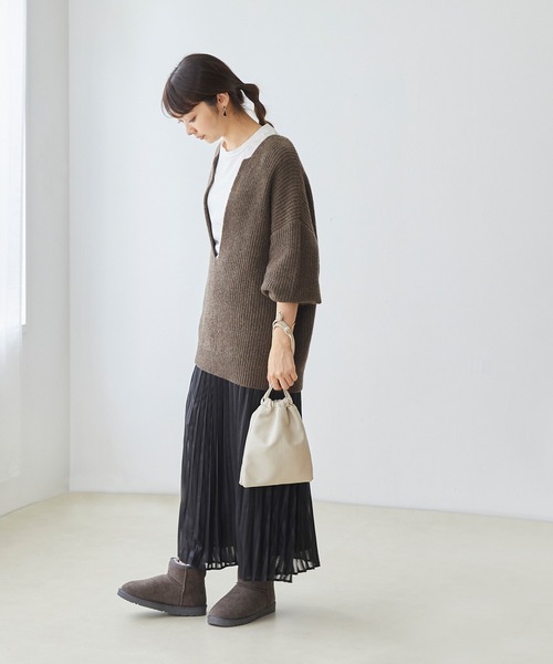 mooimooi（モーイモーイ）の「撥水ショート ムートンブーツ（ブーツ・レディース・チャコールグレー/ブラック/ダークブラウン/ベージュ/ブルー/キャメル/アイボリー系・LL/3L/4L/S/M/L）」の17枚目の写真