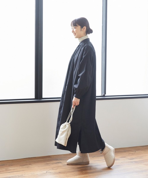 mooimooi（モーイモーイ）の「撥水ショート ムートンブーツ（ブーツ・レディース・チャコールグレー/ブラック/ダークブラウン/ベージュ/ブルー/キャメル/アイボリー系・LL/3L/4L/S/M/L）」の21枚目の写真