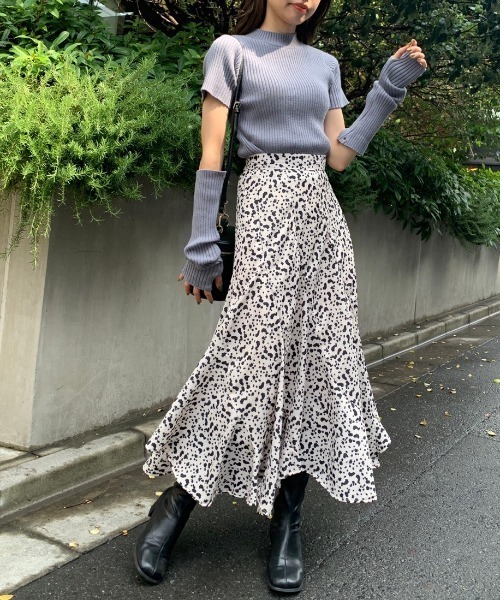 OLIVE des OLIVE（オリーブデオリーブ）の「エスカルゴスカート