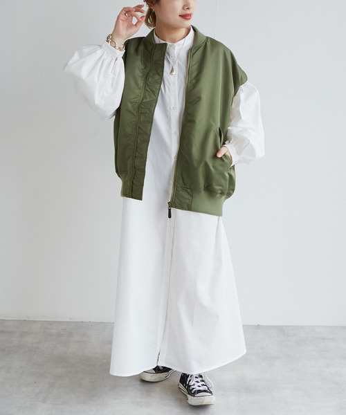 w closet（ダブルクローゼット）の「ボリュームスリーブシャツワンピース（シャツワンピース・レディース・オフホワイト/ブラック/ラベンダー/モカ/ライトベージュ/サックスブルー系・FREE）」の20枚目の写真