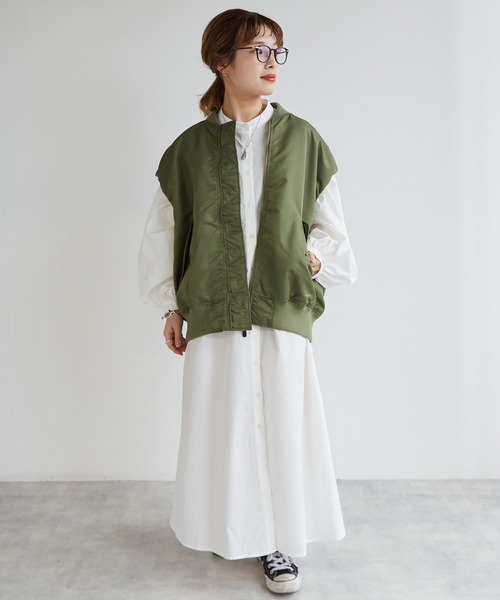 w closet（ダブルクローゼット）の「ボリュームスリーブシャツワンピース（シャツワンピース・レディース・オフホワイト/ブラック/ラベンダー/モカ/ライトベージュ/サックスブルー系・FREE）」の18枚目の写真