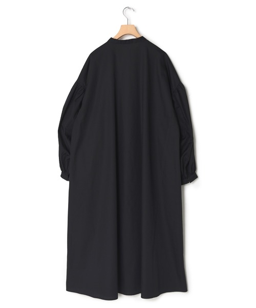 w closet（ダブルクローゼット）の「ボリュームスリーブシャツワンピース（シャツワンピース・レディース・オフホワイト/ブラック/ラベンダー/モカ/ライトベージュ/サックスブルー系・FREE）」の10枚目の写真