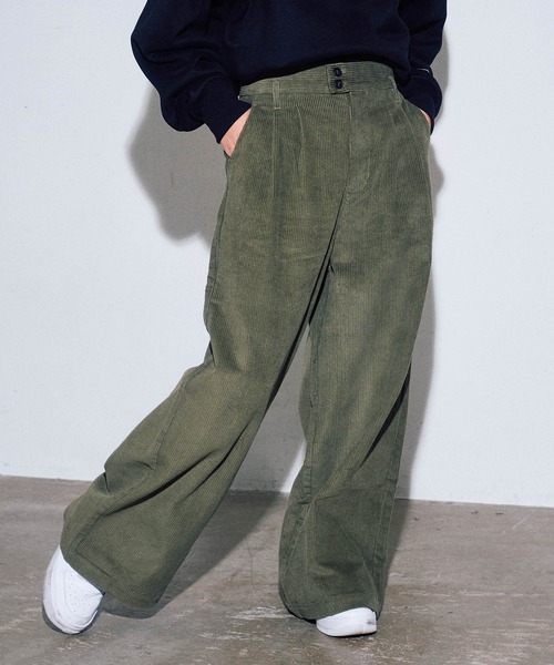INTER FACTORY(インターファクトリー)の「こなん - コーデュロイストレートスラックス made in INTER FACTORY(スラックス・レディース・オリーブ/ブラック/ワインレッド・MEDIUM/LARGE)」の22枚目の写真