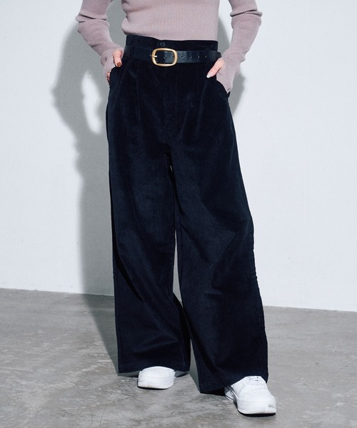 INTER FACTORY(インターファクトリー)の「こなん - コーデュロイストレートスラックス made in INTER FACTORY(スラックス・レディース・オリーブ/ブラック/ワインレッド・MEDIUM/LARGE)」の6枚目の写真