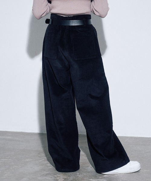 INTER FACTORY(インターファクトリー)の「こなん - コーデュロイストレートスラックス made in INTER FACTORY(スラックス・レディース・オリーブ/ブラック/ワインレッド・MEDIUM/LARGE)」の16枚目の写真