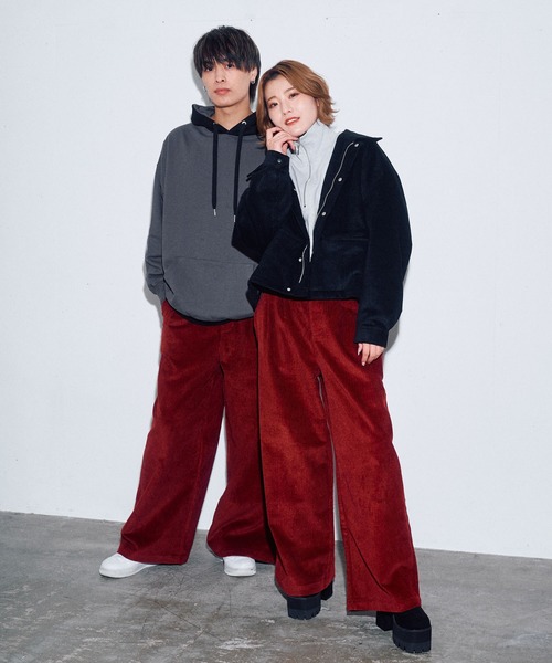 INTER FACTORY(インターファクトリー)の「こなん - コーデュロイストレートスラックス made in INTER FACTORY(スラックス・レディース・オリーブ/ブラック/ワインレッド・MEDIUM/LARGE)」の5枚目の写真