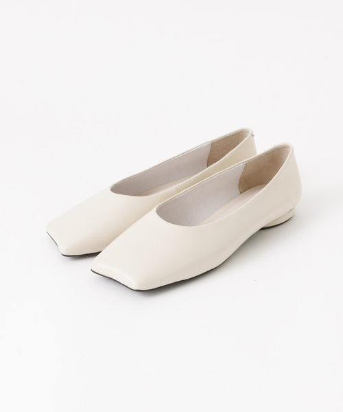 PICHE ABAHOUSE（ピシェ アバハウス）の「オブリークトゥフラットパンプス（パンプス・レディース・グリーン/ブラック/ボルドー/オフホワイト・37/36/38/39/35）」の2枚目の写真