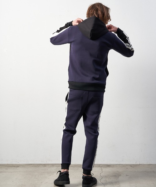 STUD MUFFIN（スタッドマフィン）の「mpa3049-TRストレッチポンチヘビージェルプリント バイカラージップパーカー（パーカー・メンズ・ミックスグレー/ブラック・4/2/3）」の12枚目の写真