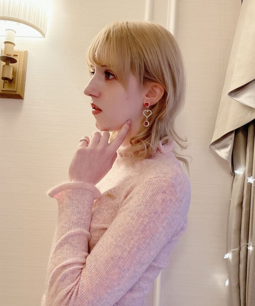 lilLilly（リルリリー）の「ストーンハートビジューピアス（ピアス（両耳用）・レディース・レッド/ピンク/パープル/ホワイト・FREE）」の5枚目の写真