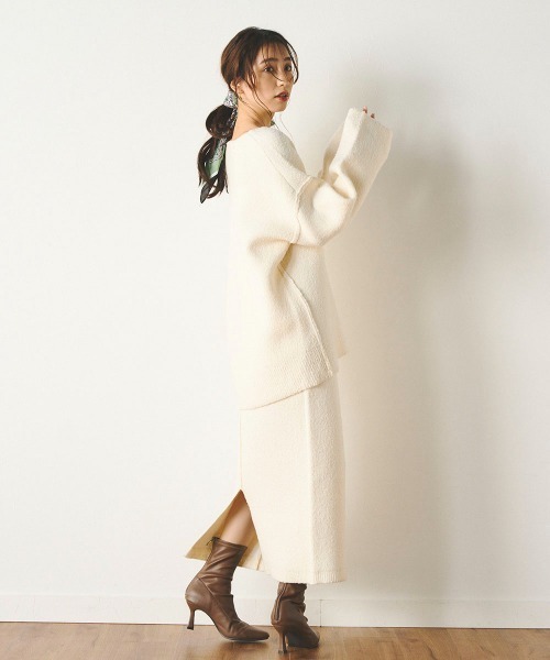 Droite lautreamont（ドロワットロートレアモン）の「Vネックブークレーニット《手洗い可能》（ニット/セーター・レディース・パープル/オフホワイト/チャコールグレー・M）」の15枚目の写真