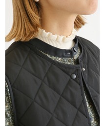 フリルニットプルオーバー