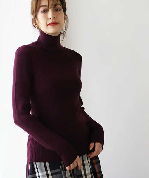 REAL CUBE（リアルキューブ）の「やわもちランダムリブタートルニット（ニット/セーター・レディース・ブラック/ワインレッド・FREE）」の2枚目の写真
