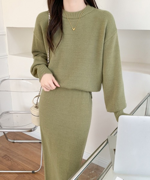 ABITOKYO(アビトーキョー)の「ボリュームスリーブクルーネックプルオーバー&バックスリットタイトスカートセットアップ(セットアップ・レディース・ブラック/グリーン/モカ/ベージュ・FREE)」の16枚目の写真