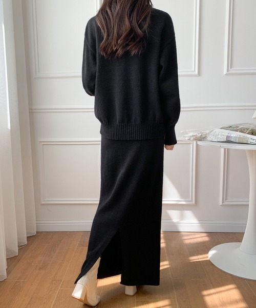 ABITOKYO(アビトーキョー)の「ボリュームスリーブクルーネックプルオーバー&バックスリットタイトスカートセットアップ(セットアップ・レディース・ブラック/グリーン/モカ/ベージュ・FREE)」の12枚目の写真