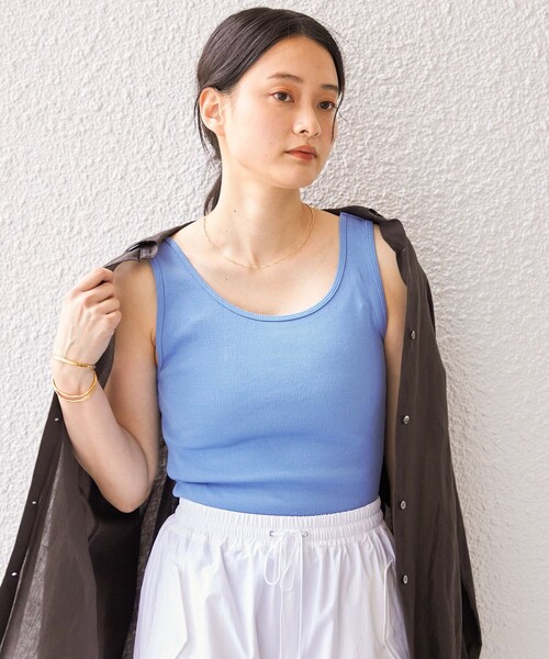 SHIPS(シップス)の「オーガニック コットン タンクトップ ◇(タンクトップ・レディース・オフホワイト/ライトブルー/ダークグレー/ベージュ・ONE SIZE)」の18枚目の写真